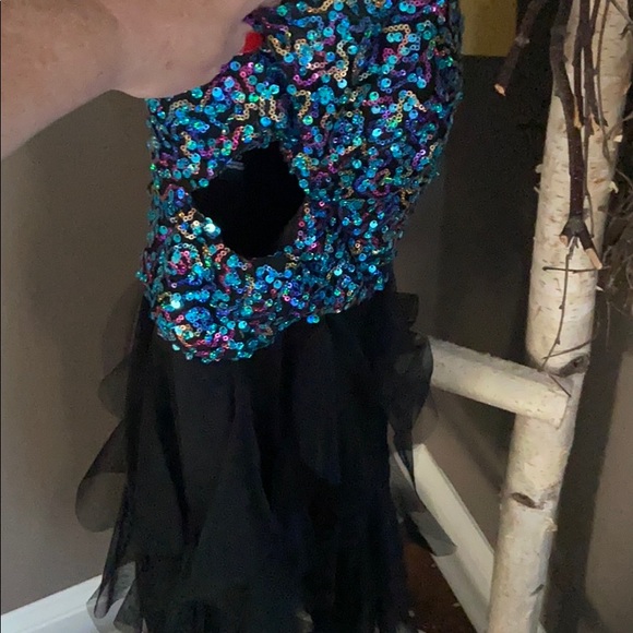 Cleaning closet - Picture 3 of 5